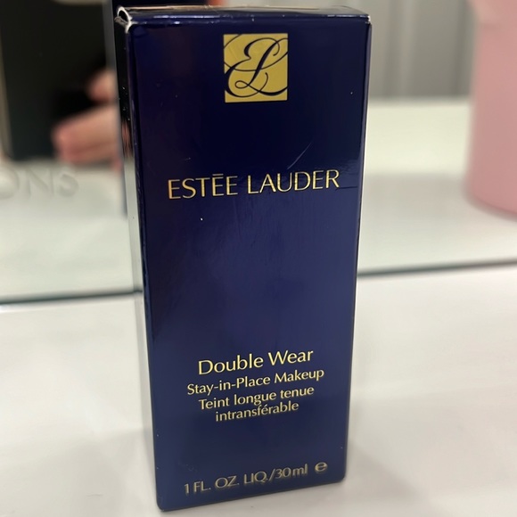 Estèe Lauder foundation - Picture 3 of 4